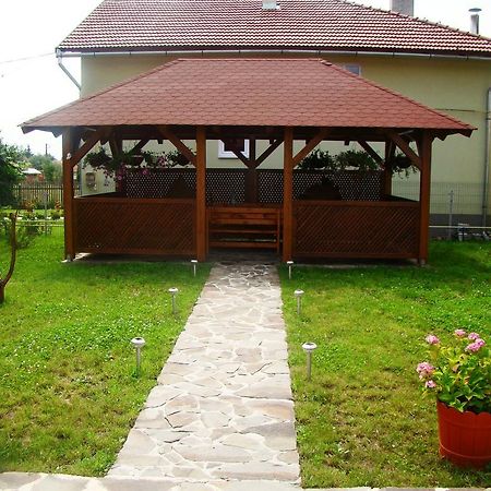 Hotel Colt De Rai à Covasna Extérieur photo