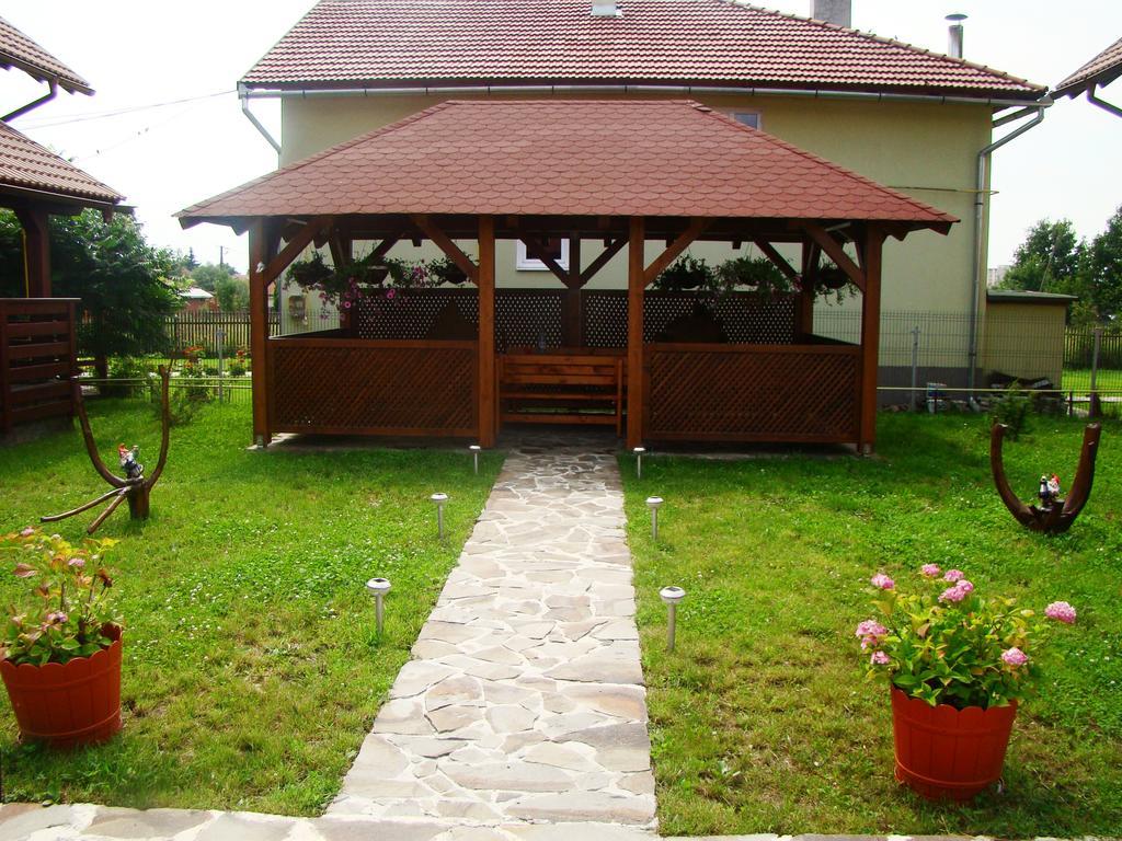 Hotel Colt De Rai à Covasna Extérieur photo