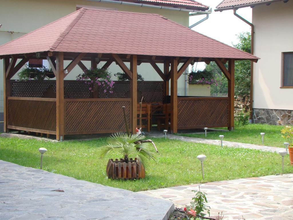 Hotel Colt De Rai à Covasna Extérieur photo